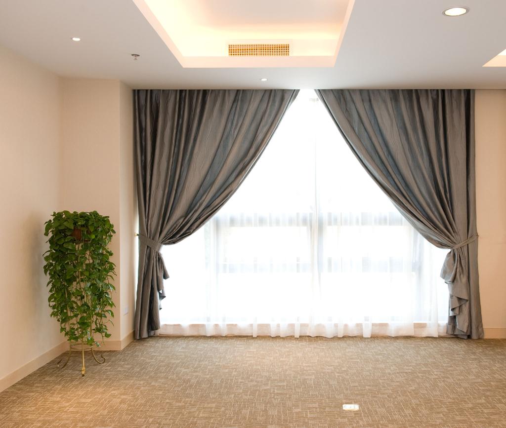 Curtains & Blinds